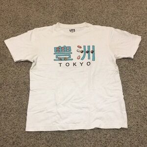 UNIQLO Tokyo sushi t-shirt